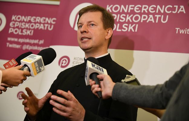Biskupi nie popierają projektów, które przewidują karanie kobiet za aborcję