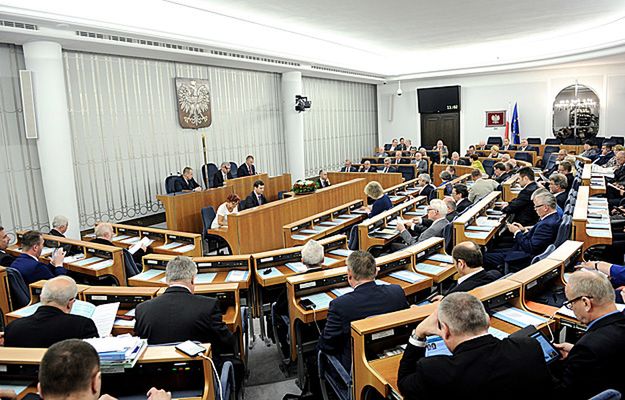 Senat wyjątkowo zgodny: propozycja nowego odznaczenia - Krzyża Zachodniego