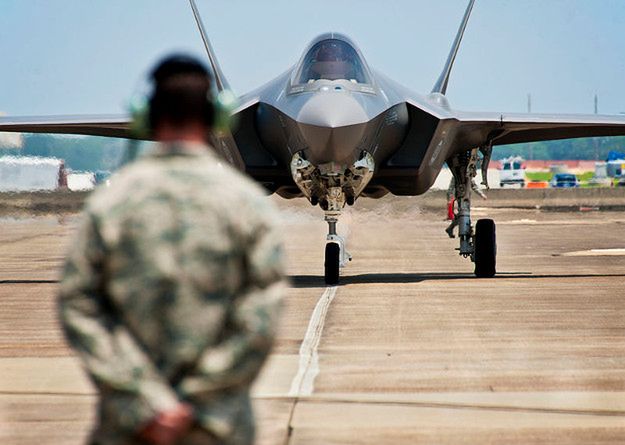 F-35 - najdroższy program zbrojeniowy w historii będzie jeszcze droższy. Producenci potrzebują dodatkowych pieniędzy