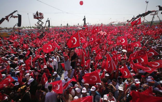 Wielki wiec poparcia dla Recepa Erdogana w Stambule