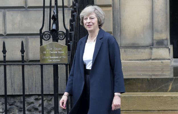 Premier Wielkiej Brytanii Theresa May: do końca marca rząd uruchomi procedurę wyjścia z UE