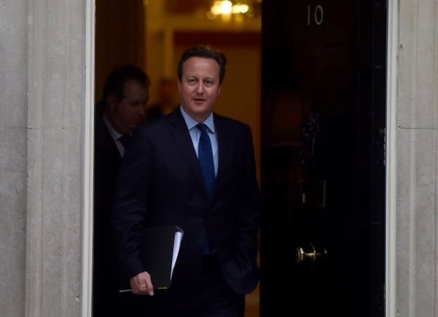 Czołowi brytyjscy politycy publikują zeznania podatkowe