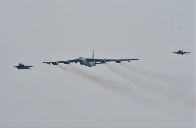 Stany Zjednoczone wysłały bombowce B-52 do Kataru do walki z Państwem Islamskim