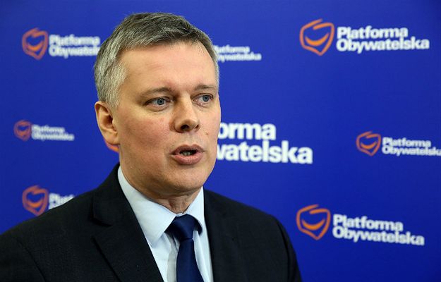 Tomasz Siemoniak ostro skrytykował Macierewicza. "Żyje Smoleńskiem, zamiast być dobrym ministrem obrony"