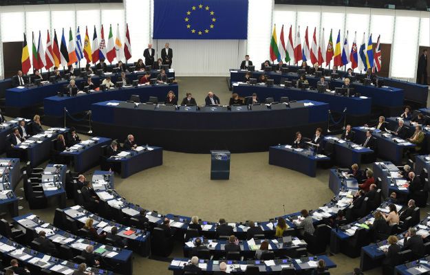 Rezolucja Parlamentu Europejskiego w sprawie Polski w środę. Projekt dzień wcześniej