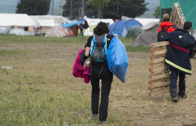 Grecy rozpoczęli ewakuację obozu uchodźców w Idomeni