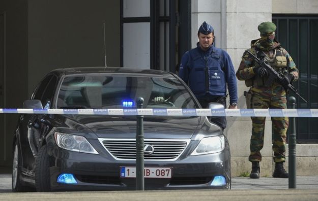 Policja odkryła w Brukseli kolejną kryjówkę zamachowców z Paryża