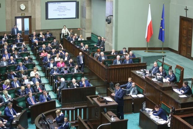 Trzy ustawy o TK nadal będą procedowane. Sejm nie zgodził się nie odrzucenie projektów PiS i PSL