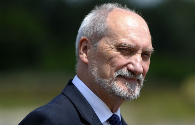 Antoni Macierewicz: mam nadzieję, że polskie F-16 polecą na Bliski Wschód przed szczytem NATO