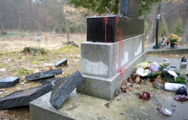 Zniszczono pomnik żołnierzy UPA w Mołodyczu