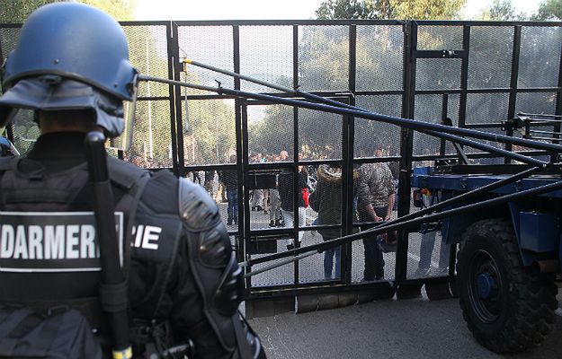 Francja zakazuje manifestacji w Ajaccio po antymuzułmańskich protestach