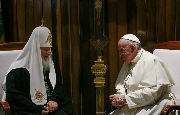 W Hawanie trwa historyczne spotkanie Franciszka i Cyryla