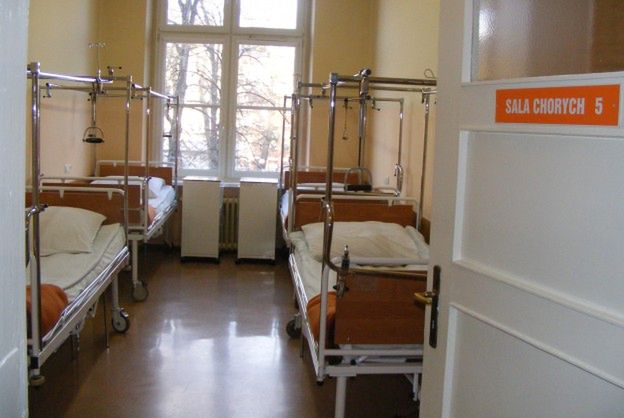 Lekarze krytykują plany rządu PiS ws. szpitali