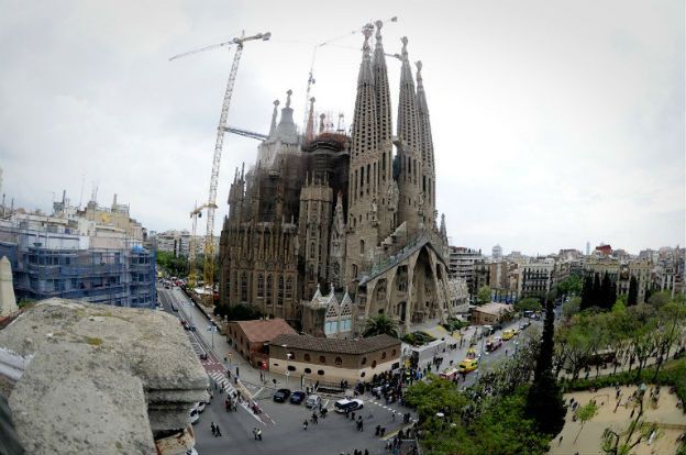 Budowa barcelońskiej Sagrada Familia dobiega końca. Jeszcze tylko... sześć wież