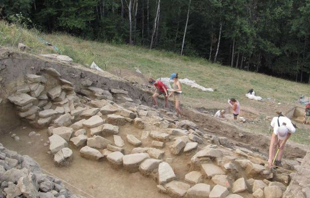 W Małopolsce odkryto najstarszą fortyfikację w tej części Europy. Jest starsza niż greckie Mykeny