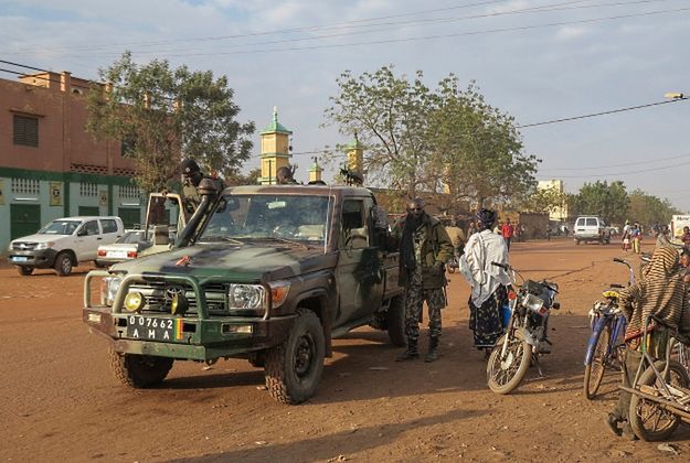 Siły specjalne odbiły zakładników w hotelu w Mali