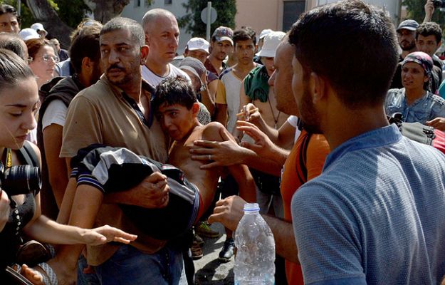 Fala imigrantów zalała grecką wyspę. "Sytuacja na Lesbos bliska wybuchu"