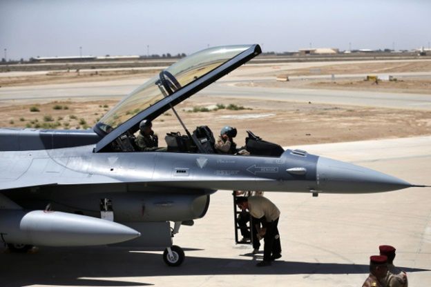 USA: kolejne naloty na pozycje IS w Syrii i Iraku