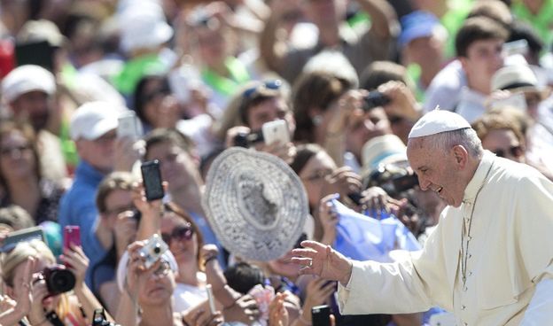 Papież do księży: wierni nie wybaczą ulegania pokusie władzy i bogactwa