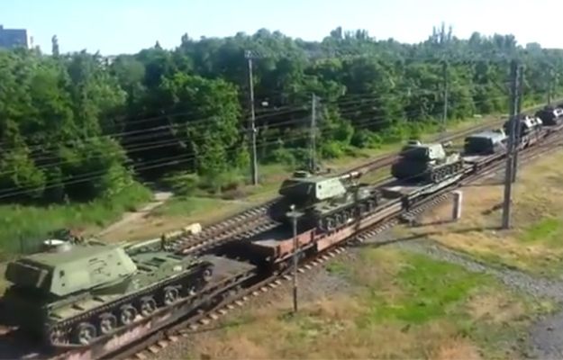 Minister obrony Ukrainy: ponad 40 tys. bojowników i pół tysiąca czołgów na wschodzie