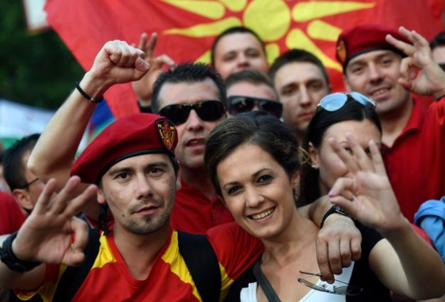 Demonstracja zwolenników rządu Nikoły Grujewskiego w Macedonii