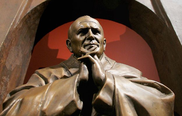 Francuski sąd nakazał zdemontowanie pomnika Jana Pawła II