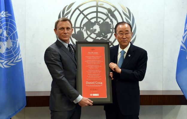 Daniel Craig dostał od ONZ "licencję na ratowanie"