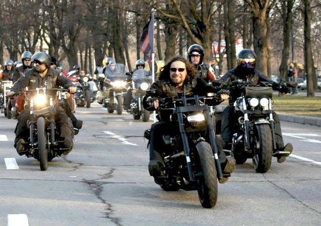 MSZ nie zgodziło się na rajd "Nocnych Wilków" przez Polskę. Motocykliści: ruszamy jutro