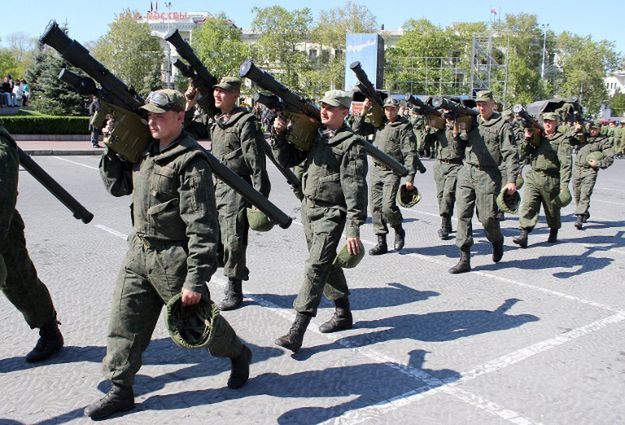 Rosja zaatakuje kraje NATO? "Wojna ma niejedno imię"