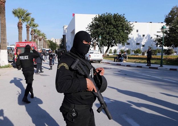 Zamachowcy z muzeum Bardo szkolili się w Libii