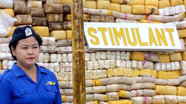 Pakunki metamfetaminowych tabletek przed ich zniszczeniem - 2001 r. Od tego czasu ich produkcja miała wzrosnąć