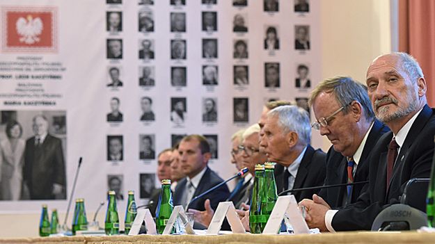 Przedstawiciele podkomisji ds. zbadania katastrofy smoleńskiej