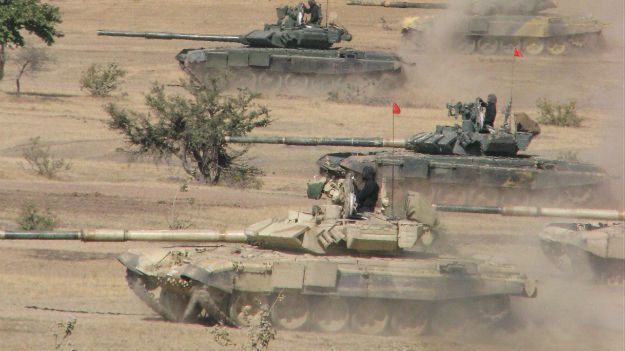 Indyjskie czołgi T-90