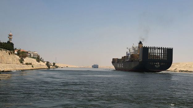 Kontenerowce na Kanale Sueskim (zdj. ilustracyjne)