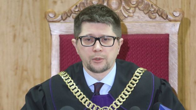 Sędzia Wojciech Łączewski ogłasza wyrok ws. afery CBA