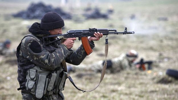 Ćwiczenia ochotniczego batalionu Donbas, okolice Mariupola