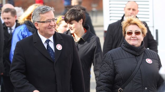Bronisław Komorowski i Henryka Krzywonos-Strycharska