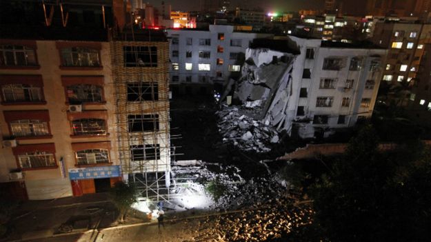 Jedno z miejsc wybuchów, Liucheng