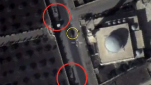 Zdjęcie z rosyjskiego drona, które według resortu obrony Rosji przedstawiają pojazdy IS