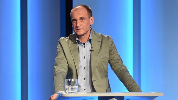 Kandydat na prezydenta Paweł Kukiz podczas debaty prezydenckiej w studiu TVP