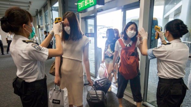 Specjalne środki bezpieczeństwa na lotnisku w Hongkongu