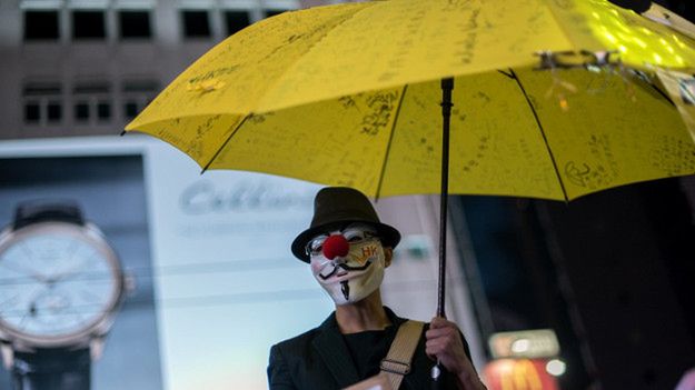 Symbolem zeszłorocznych protestów stały się żółte parasolki