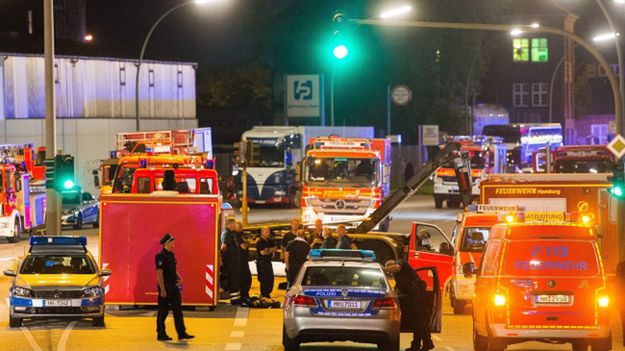 Alarm został ogłoszony w 20 dzielnicach. Ewakuowano ponad 100 osób