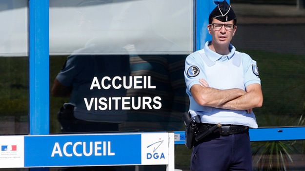 Laboratorium w miejscowości Balma niedaleko Tuluzy, gdzie badany jest znaleziony fragment skrzydła samolotu