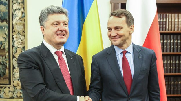 Petro Poroszenko, Radosław Sikorski