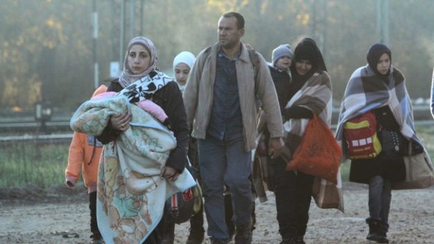 62 proc. Francuzów sprzeciwia się przyjmowaniu imigrantów