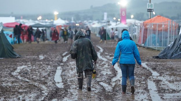 Fatalna pogoda podczas festiwalu rockowego na lotnisku Mendig