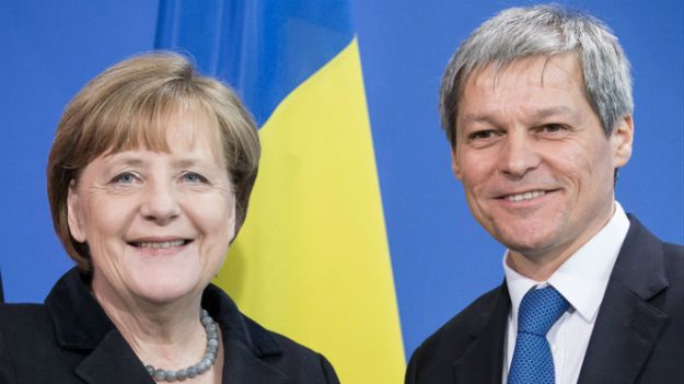 Kanclerz Niemiec Angela Merkel i premier Rumunii Dacian Ciolos