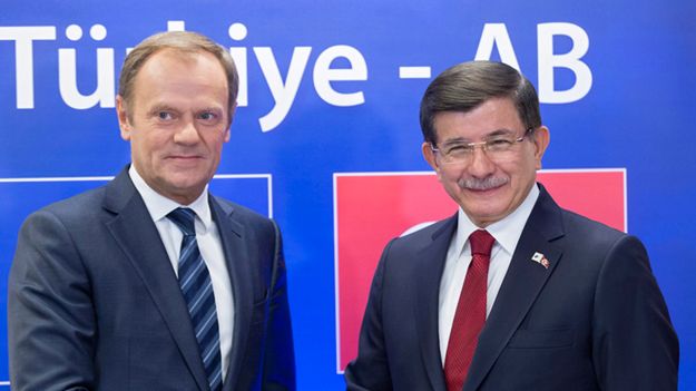 Przewodniczący Rady Europejskiej Donald Tusk i premier Turcji Ahmet Davutoglu