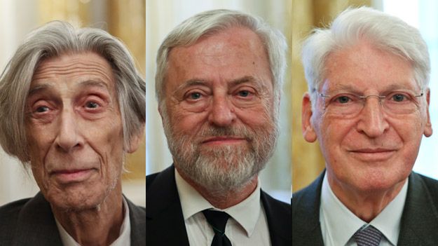 Laureaci nagrody. Od lewej: prof. Jerzy Jedlicki, prof. Kazimierz Rzążewski, prof. Stanisław Penczek